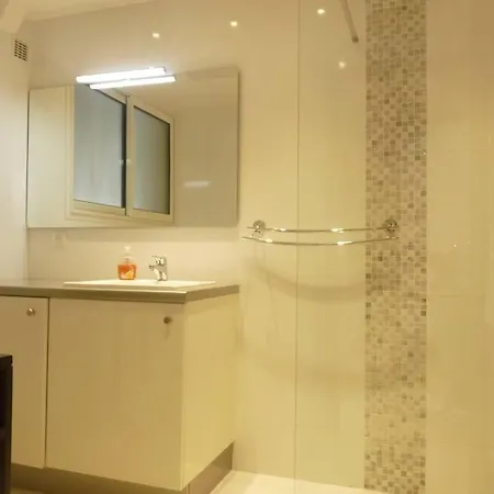 Two Bedroom Next To The Croisette In A Short Walk To The Palais Des Festivals - 1961 *